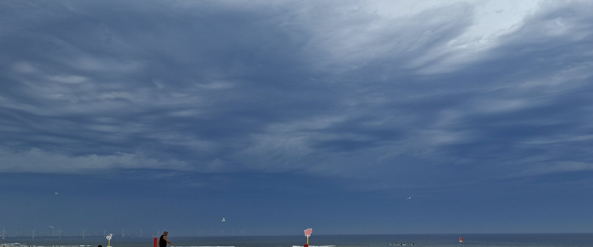 donkere wolken